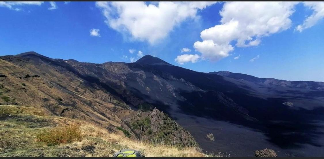 Etna Holiday Zafferana Etnea Esterno foto